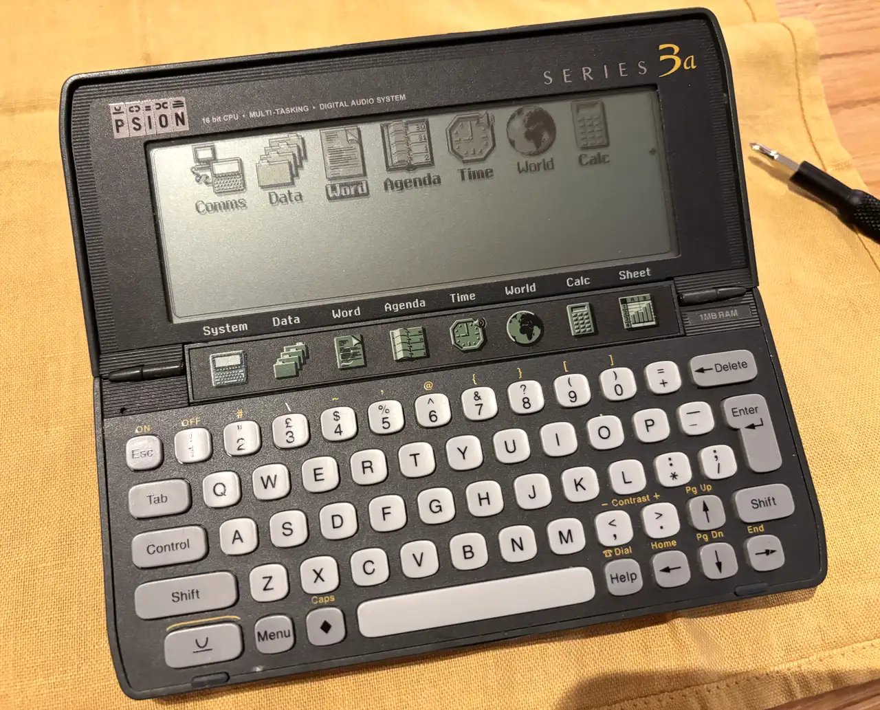 Psion 3a palmtop computer. image copyright 2025 tony smith. All rights reserved
